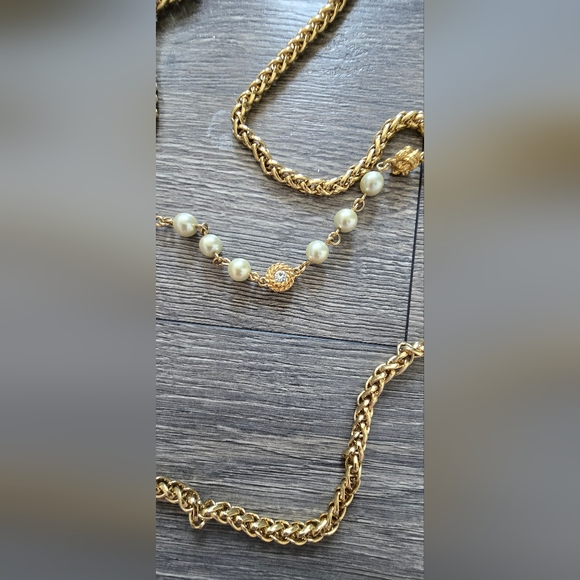 Long heavy Jcrew  gold chain pearl crystal statement necklace (3 tiered) - Picture 7 of 9